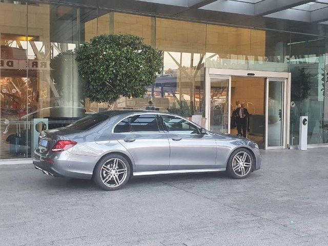 Taxi Mercedes Limousine Hoteles